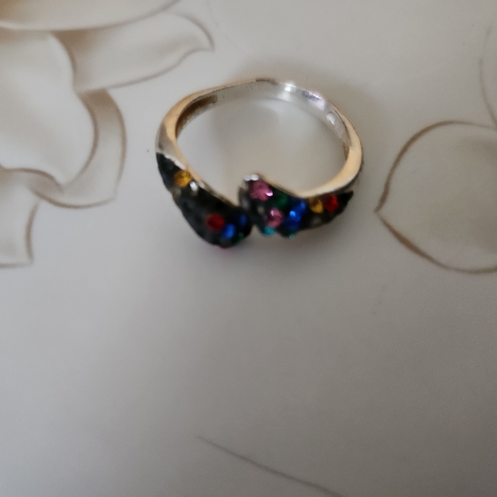 Ring - Picture 2 of 6